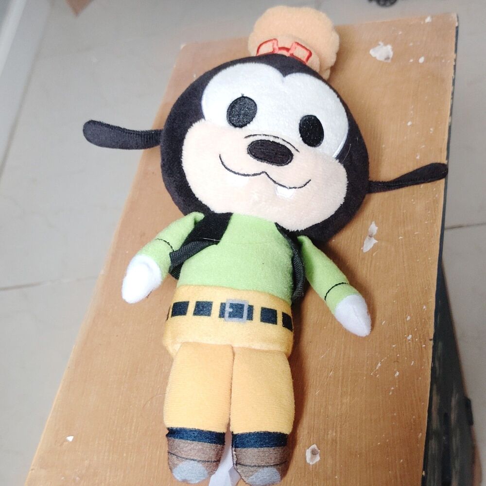 Disney Goofy Stuffed Plush Animal Toy 10 Inches Goof Troop Mickey Mouse
